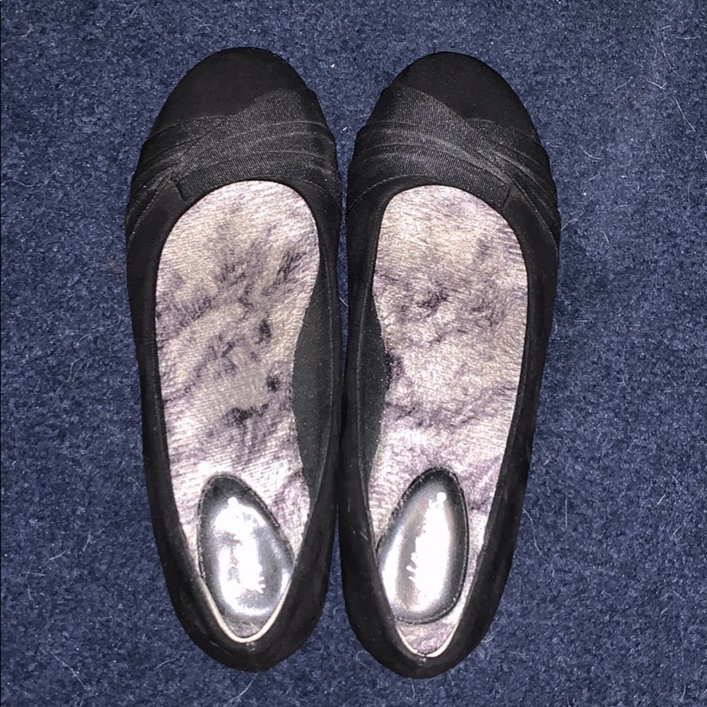 Black flats